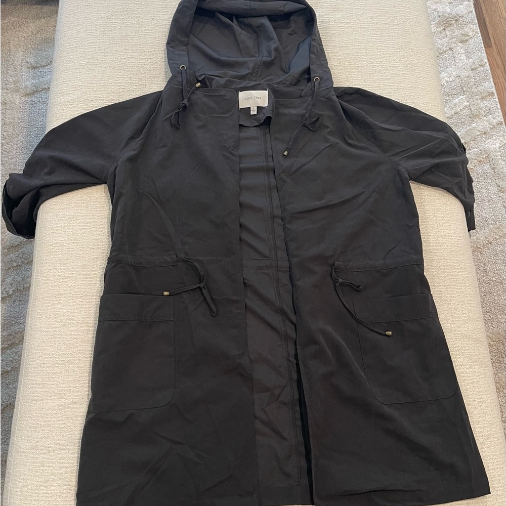 Love Tree light rain jacket size jacket. Size Large. 90% polyester 10% nylon